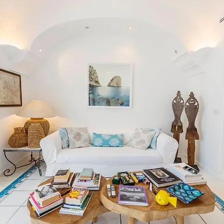 Le Monachelle Villa Capri